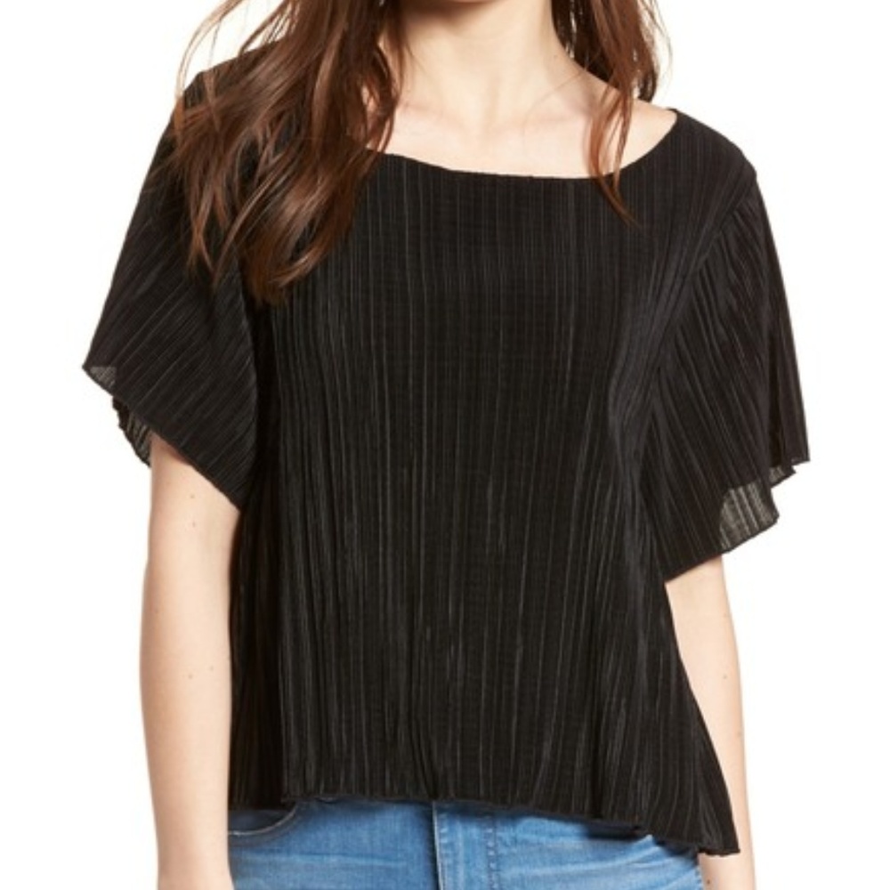 Madewell Pleated Short Sleeve Top in True Black